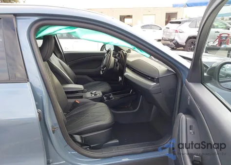 2023 Ford Mustang Mach-E California Route 1 z USA, uszkodzony, nr VIN 3FMTK2SU4PMA64631